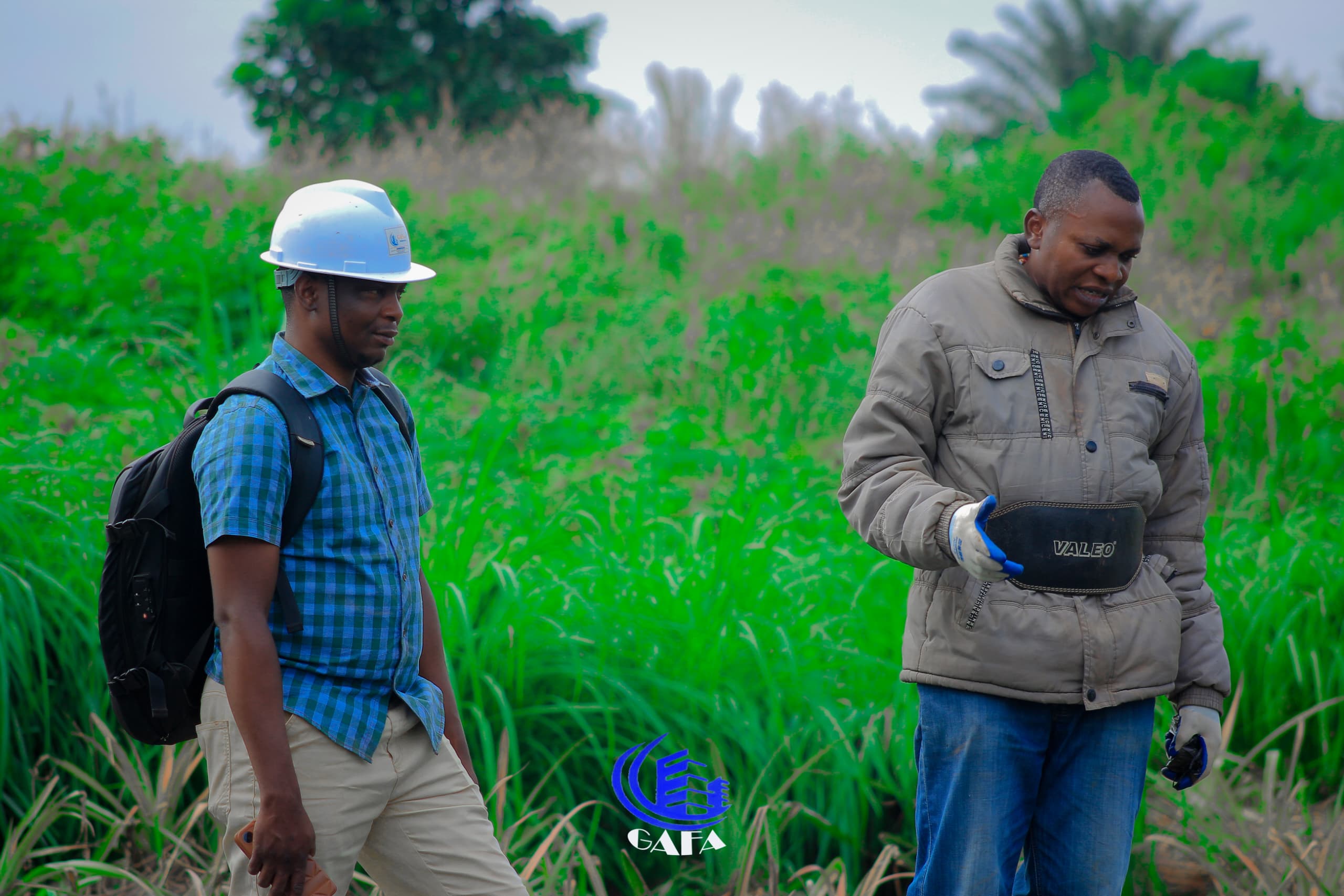 Le Coordonnateur FNJEC Lomami et le porteur de projet Révérend Augustin Sulu